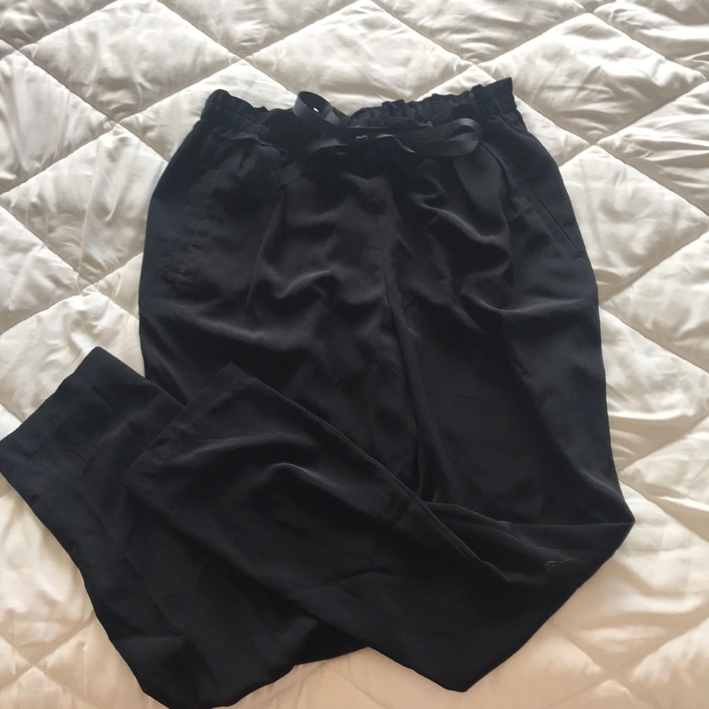 Paper bag pants in black